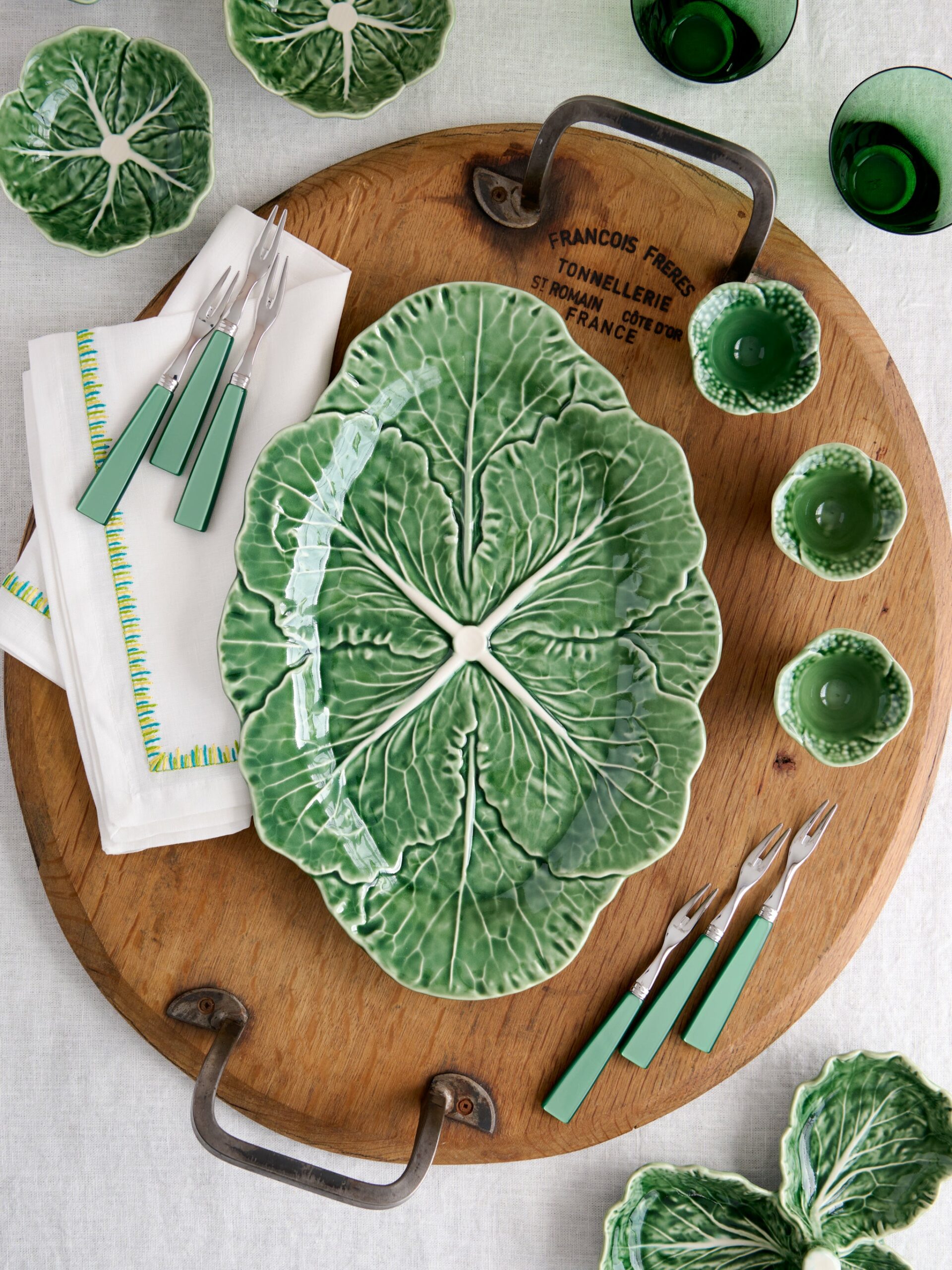 Bordallo Pinheiro Cabbage Oval Platter