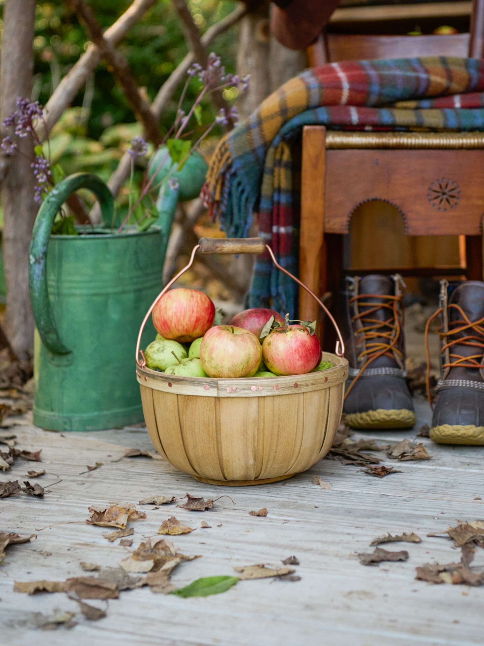 Myrtlewood Bowl Basket