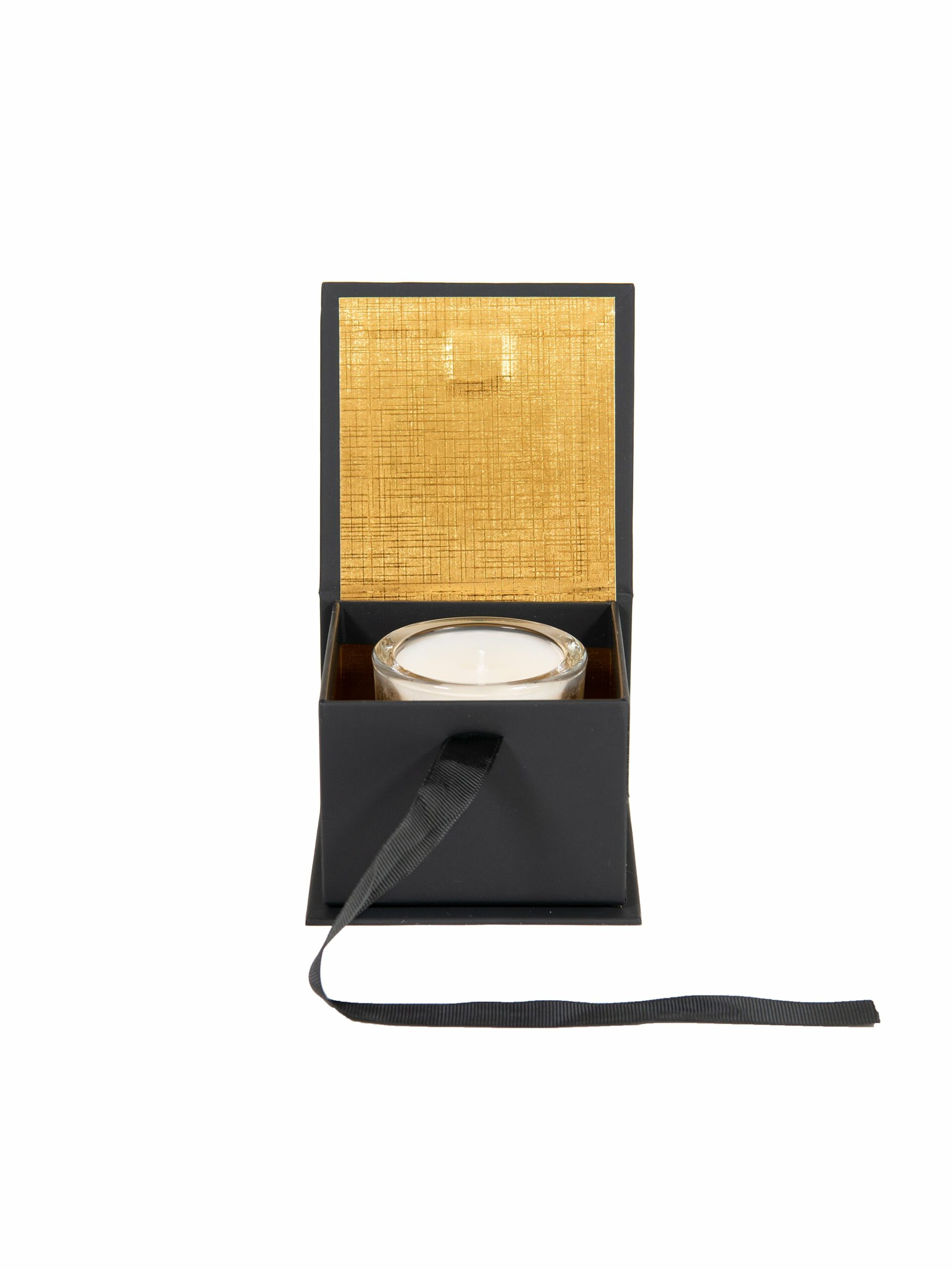 Voyage et Cie New York Leather Candle Collection